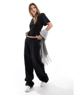 seam detail short sve corset waist t-shirt in black