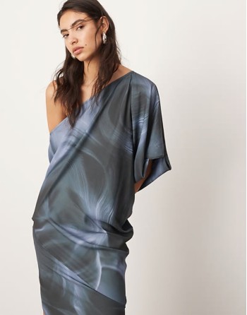 satin slouchy off shoulder maxi dress in grey abstract print