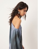 satin slouchy off shoulder maxi dress in grey abstract print