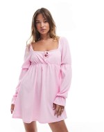 long sve milkmaid smock dress in light pink