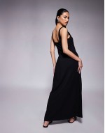 sweetheart godet midi dress in black