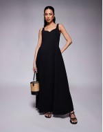 sweetheart godet midi dress in black