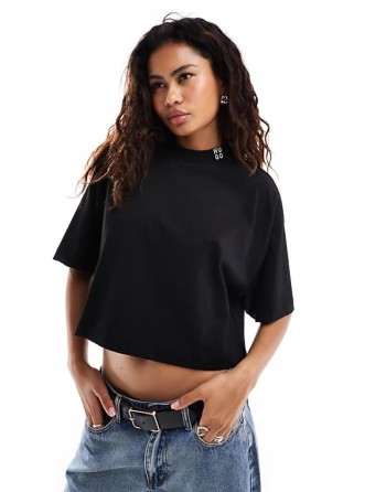 boxy t-shirt in black